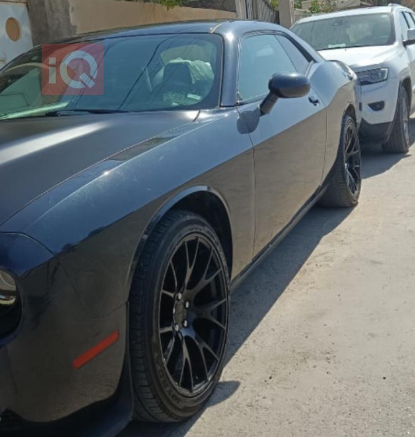 Dodge Challenger